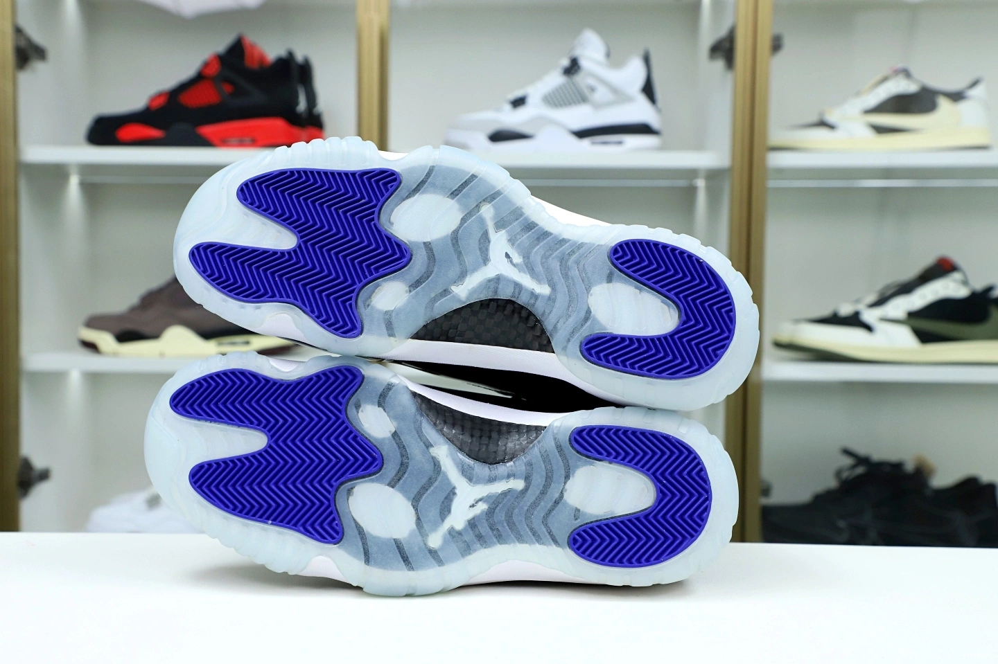 NIKE JORDAN 11 AIR 1110